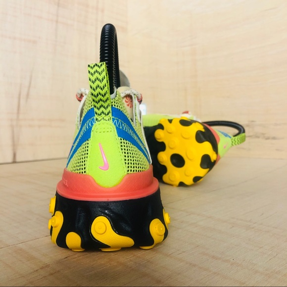 Nike React Element 55 - Nike ID - Picture 3 of 9